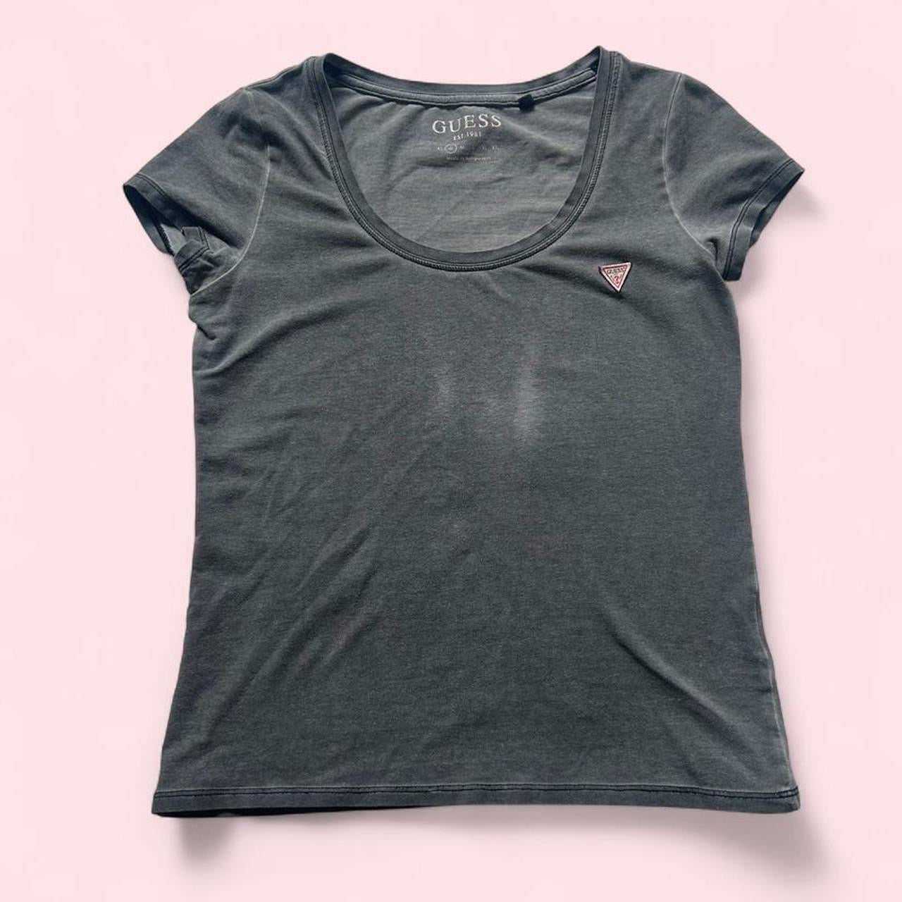 Grey GUESS t-shirt
