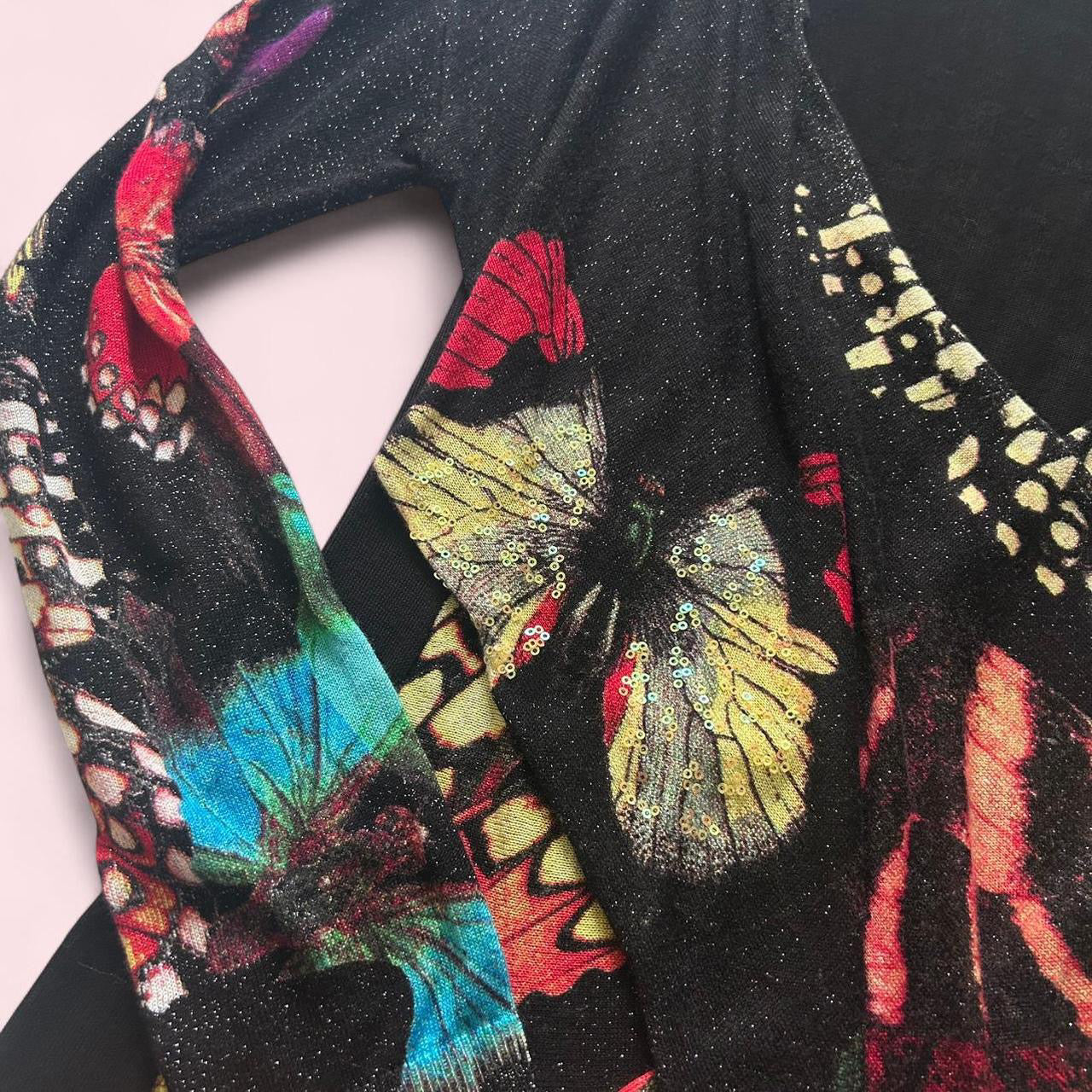 Butterfly wrap top  image 2