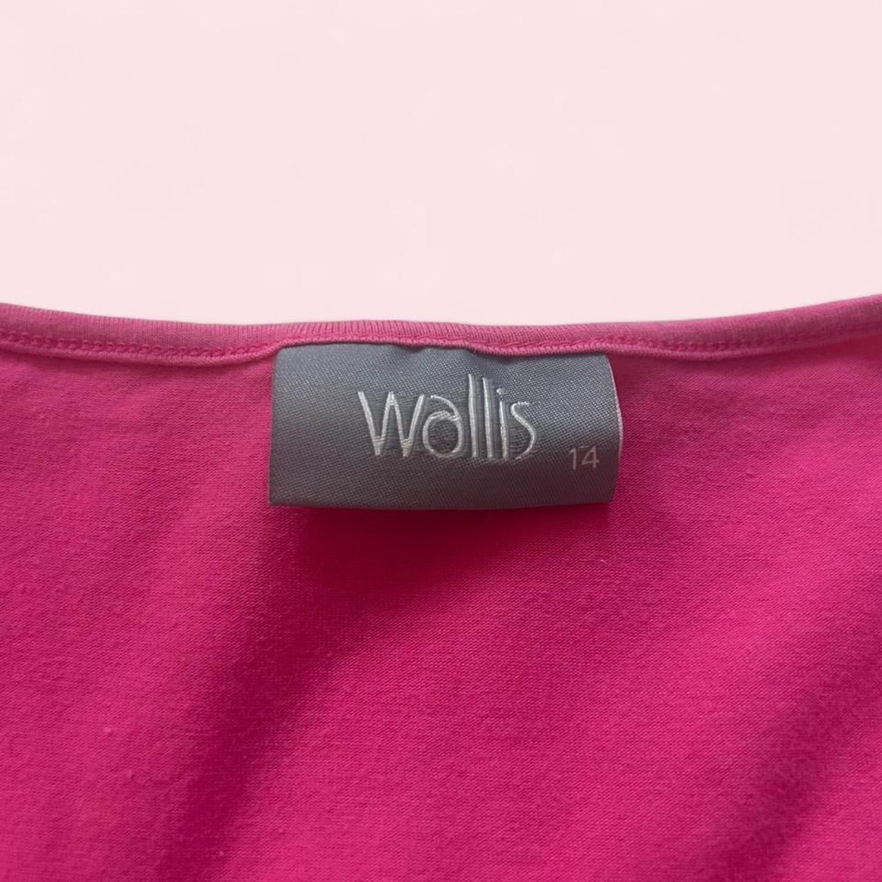 Pink t-shirt