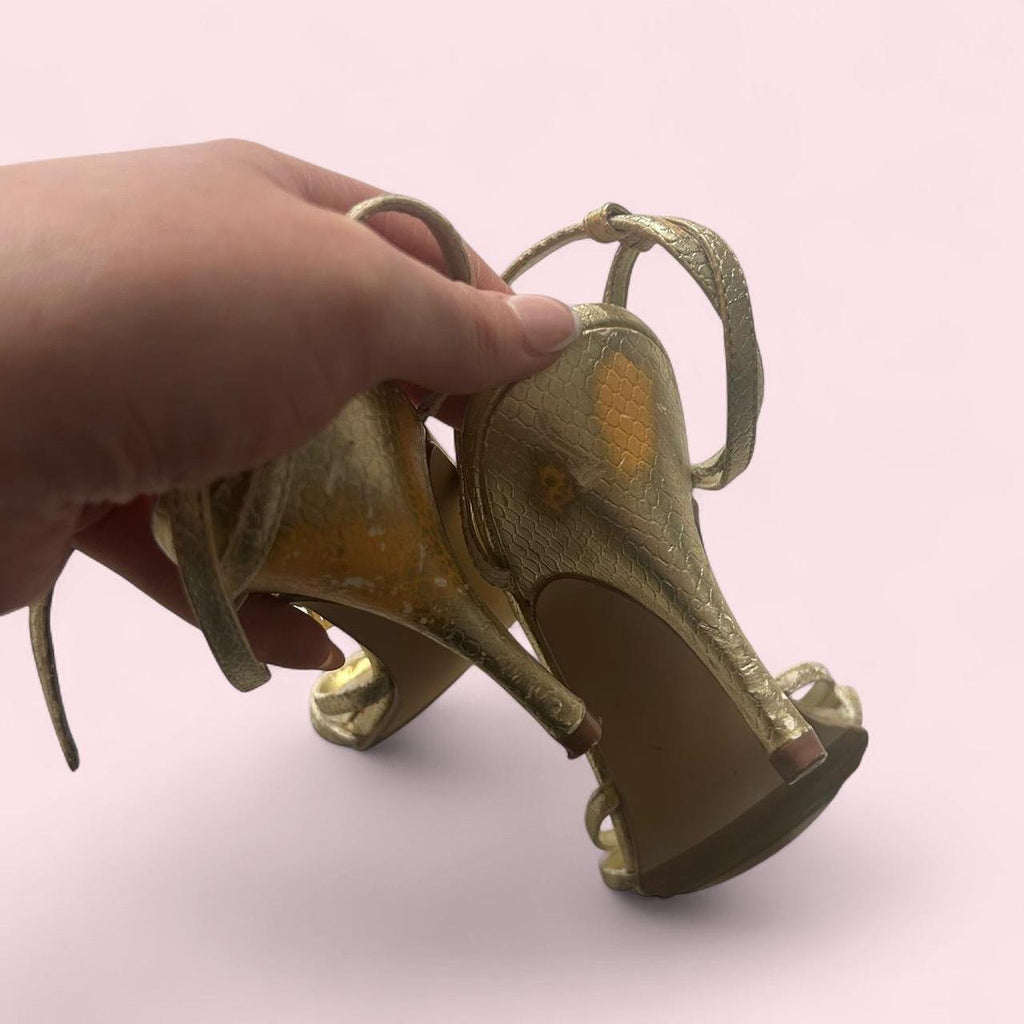 Gold star heels  image 4