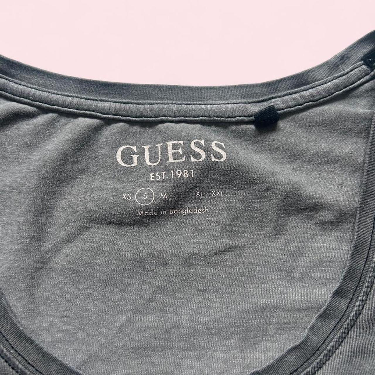 Grey GUESS t-shirt