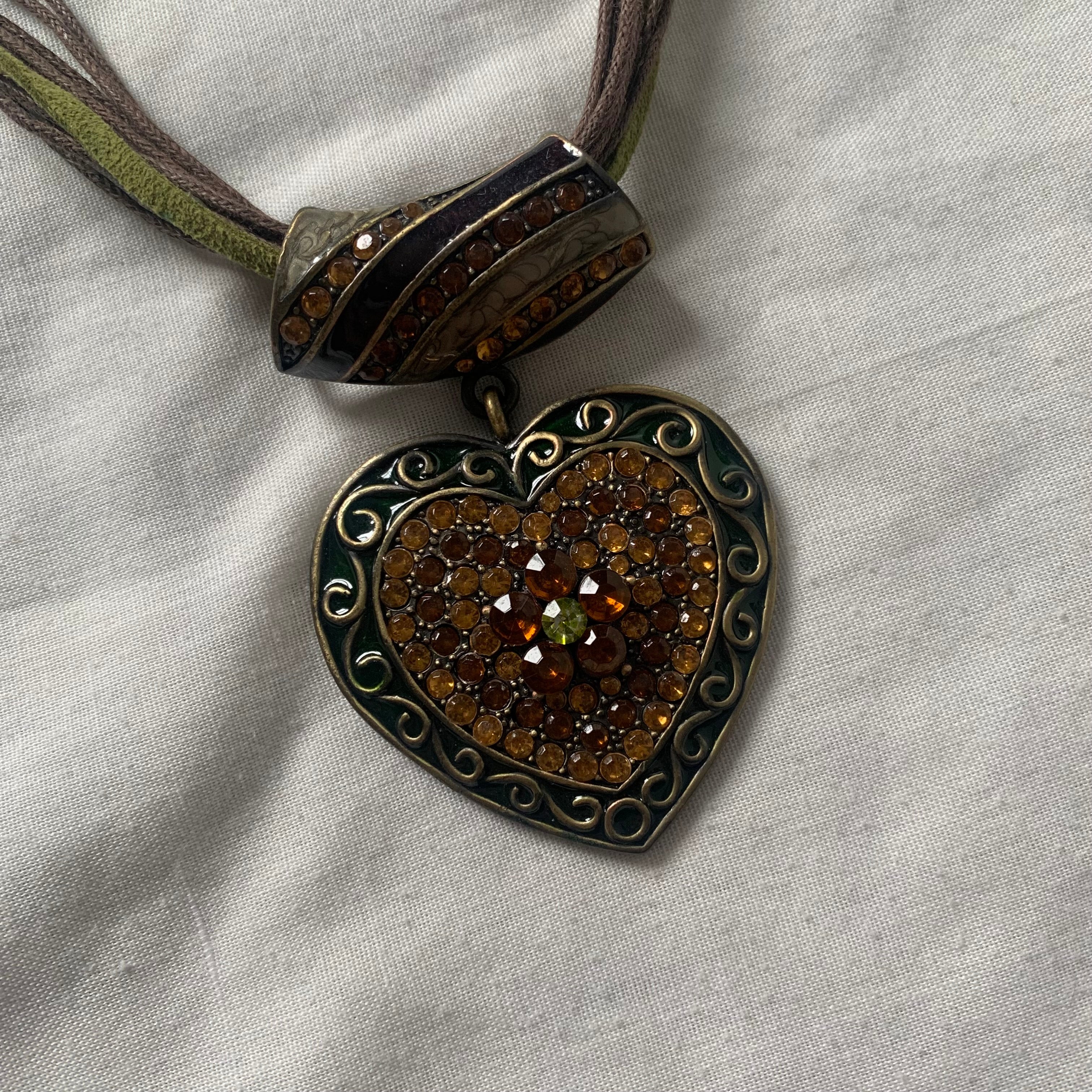 Heart necklace image 0