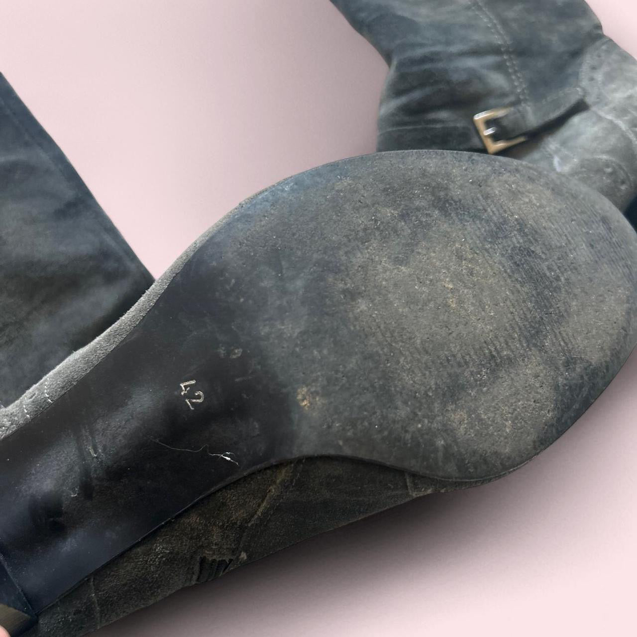 Grey suede boots  image 2